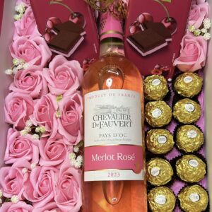 Кутия "Pink chocolate"