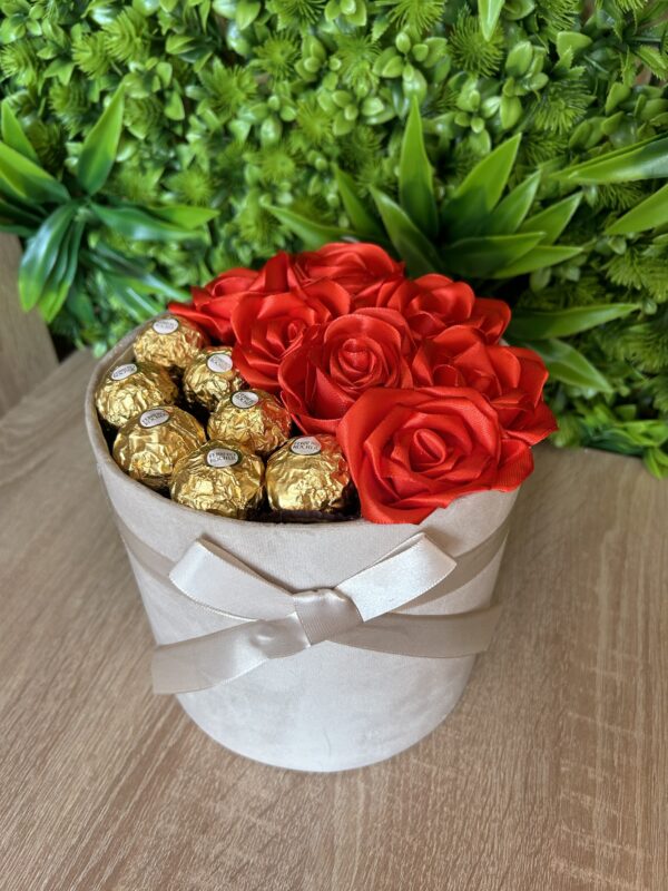 Golden box 🌹